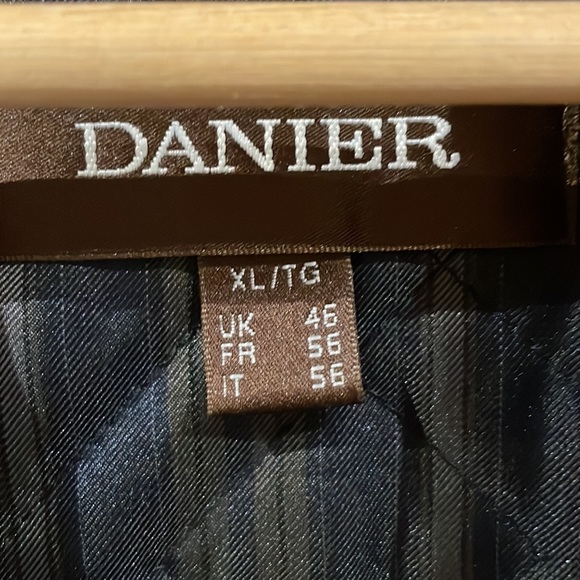 Leather bomber/varsity jacket - Picture 2 of 9